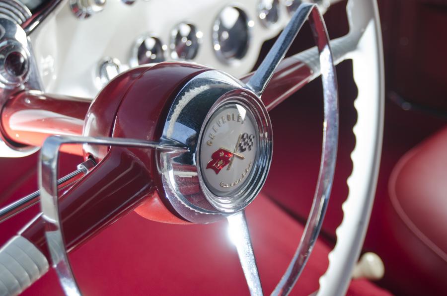 Детали интерьера Chevrolet Corvette (2934) 1953 года  (фото 2 из 91)